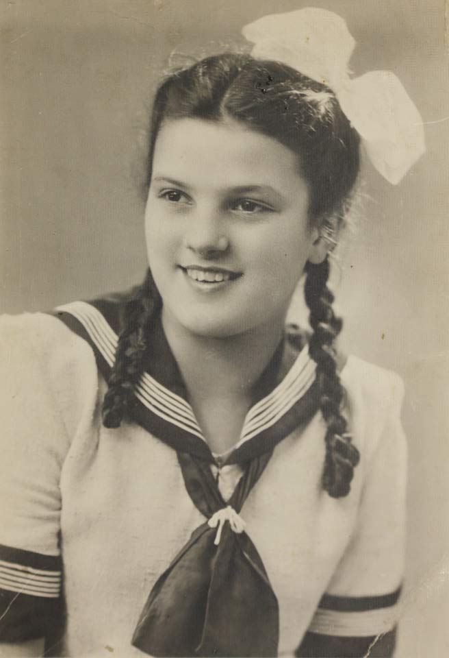 Marhold Mariann