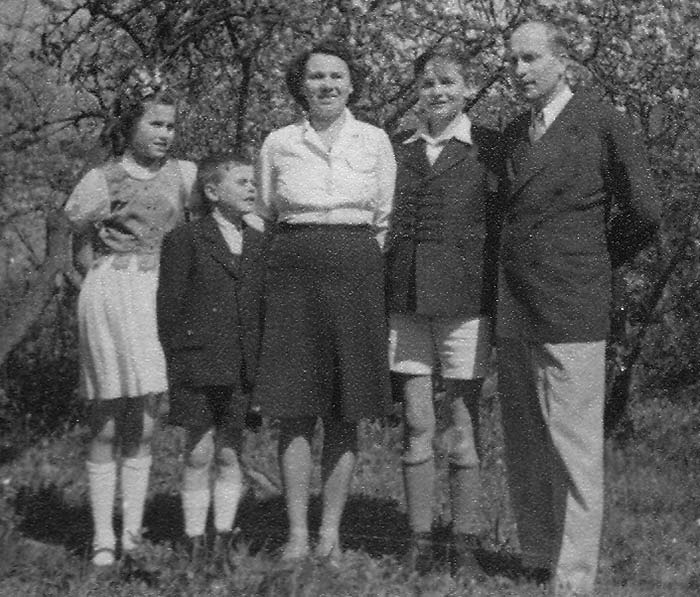 A Kristóf család 1948-ban, néhány hónappal Kálmán letartóztatása előtt